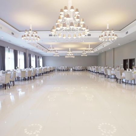 Malinowy Dwor Wielun Ngoại thất bức ảnh