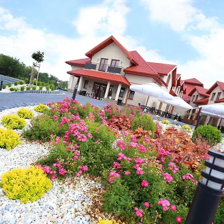 Malinowy Dwor Wielun Ngoại thất bức ảnh